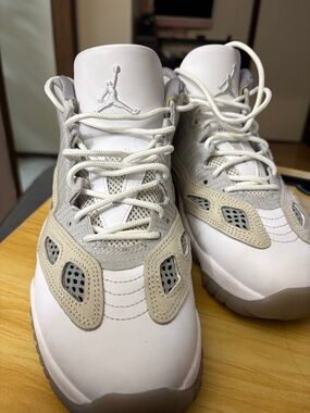 Men’s Jordan ' White and Grey Sneakers